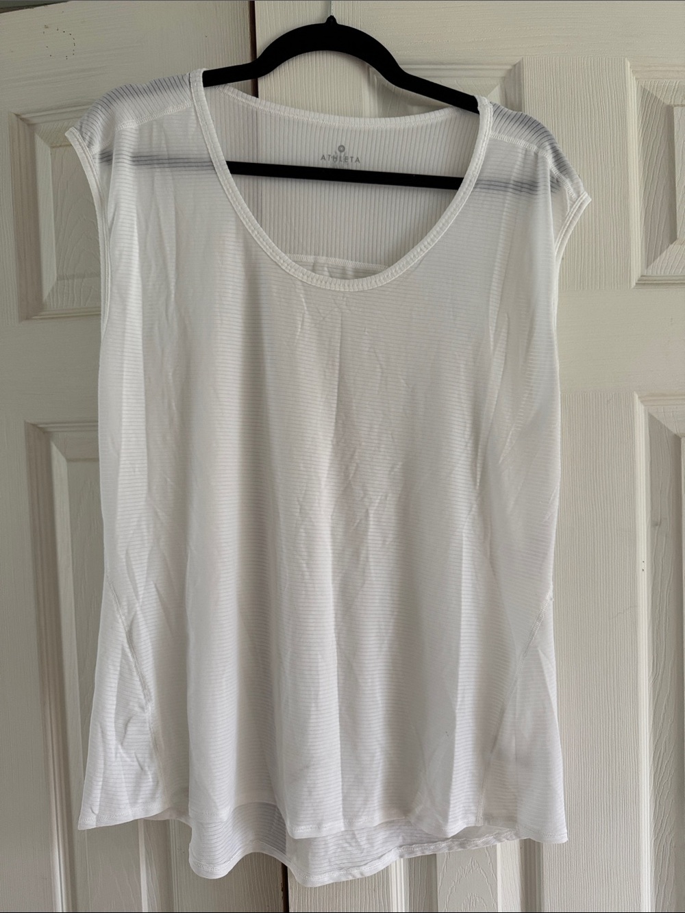 Athleta White Cap-Sleeve Scoop Neck Women's Top workout. Large